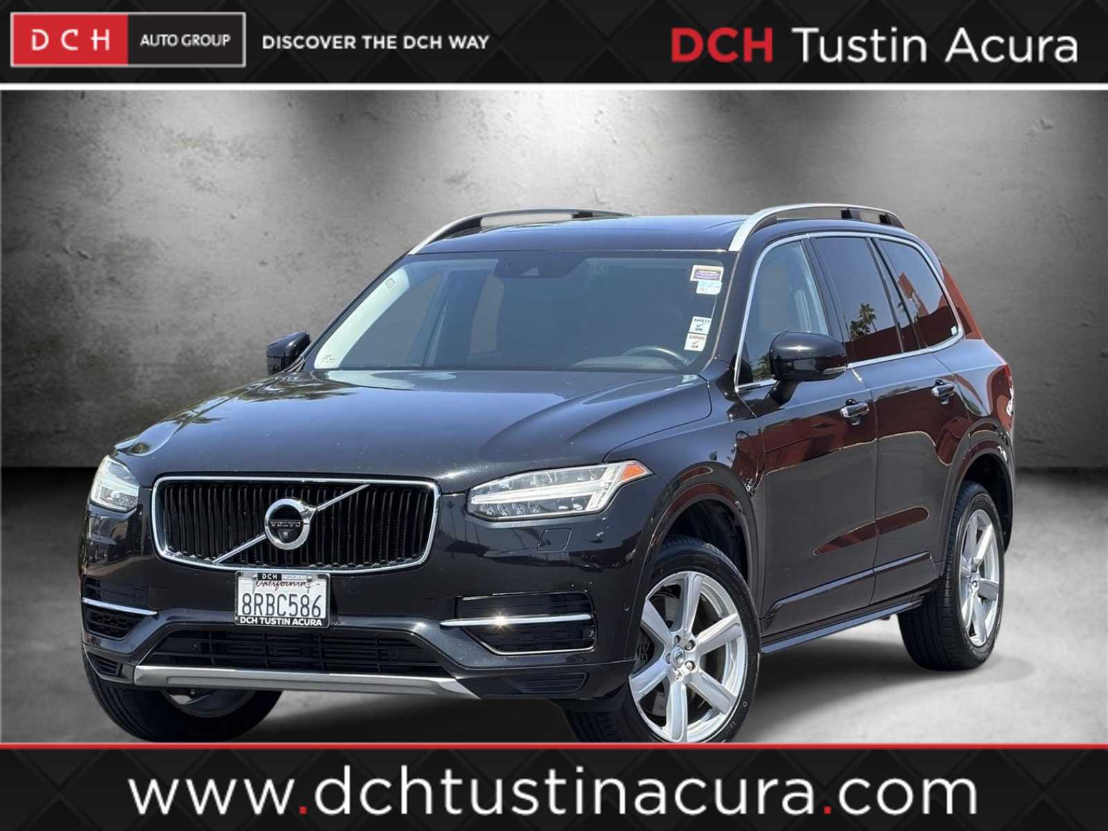 2016 Volvo XC90 T8 Twin Engine Plug-in Hybrid Momentum's photo