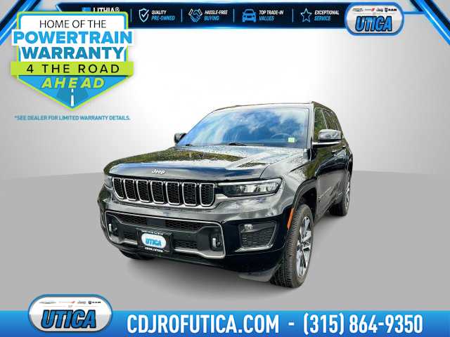 Diamond Black Crystal Pearlcoat 2023 Jeep Grand Cherokee SUV / Crossover Four-Wheel Drive 8-Speed Automatic