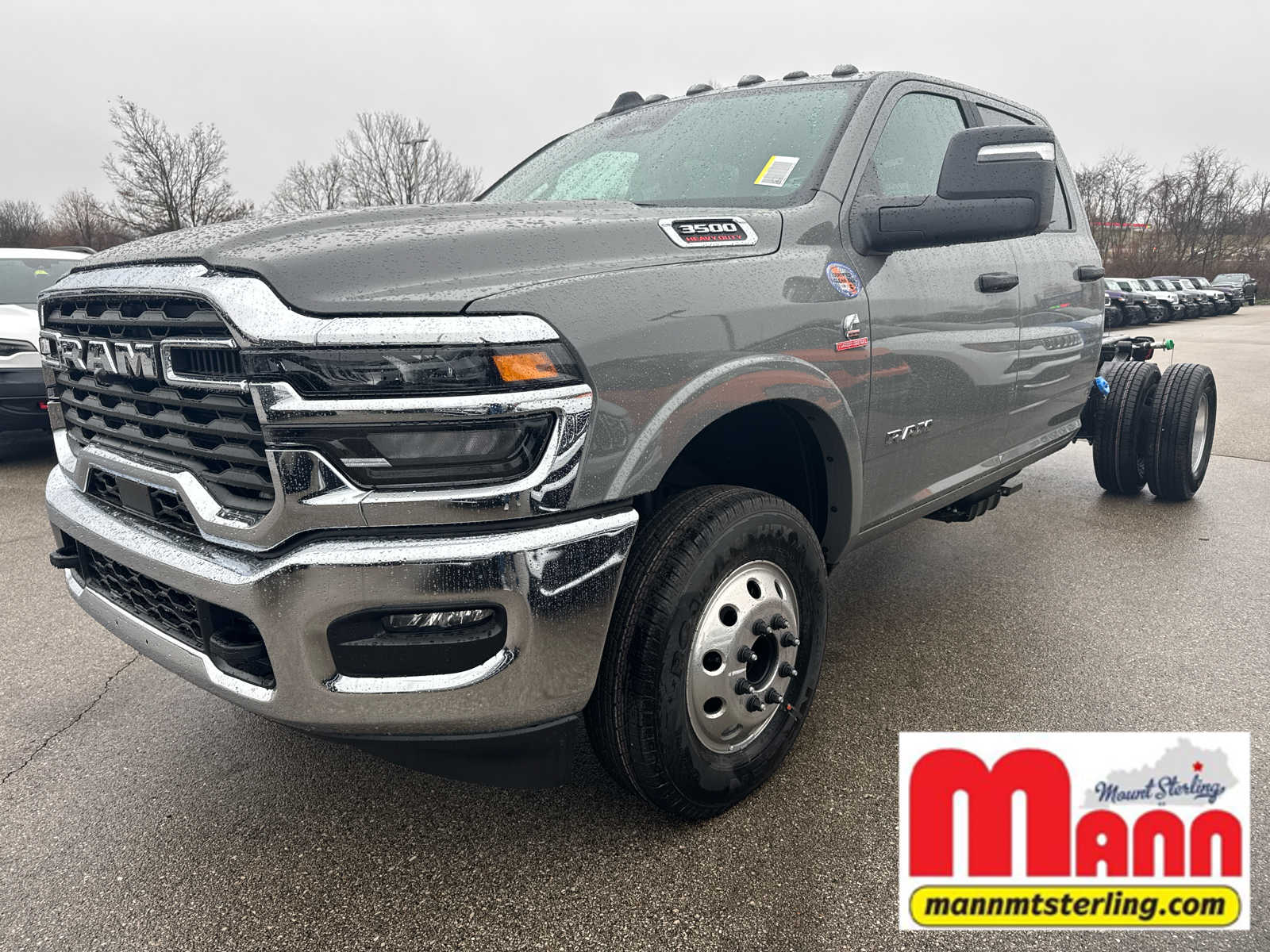 Ceramic Gray Clearcoat 2026 RAM 3500 Chassis Big Horn Crew Cab LB DRW 4WD Pickup Truck Four-Wheel Drive 8-Speed Automatic