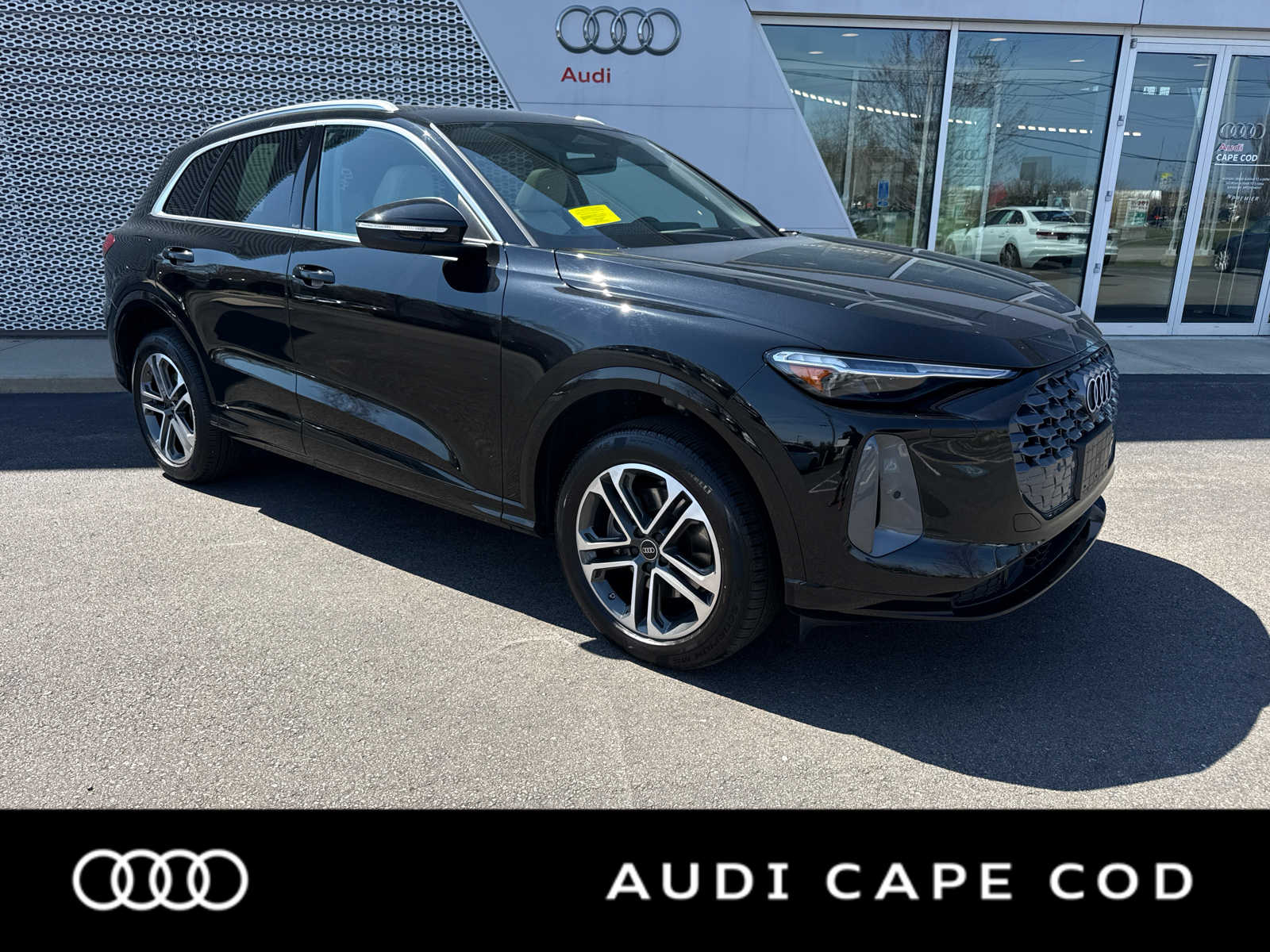Black 2025 Audi Q5 quattro Premium Plus 40 TFSI SUV / Crossover All-Wheel Drive 7-Speed Automatic