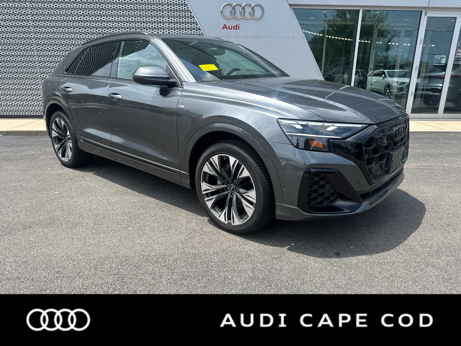 Daytona Gray Pearl Effect 2025 Audi Q8 SUV / Crossover All-Wheel Drive 8-Speed Automatic