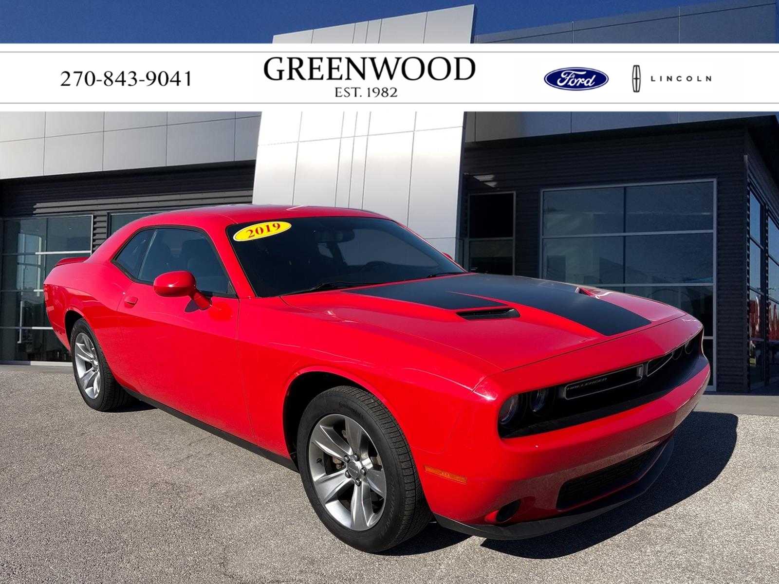 2019 Dodge Challenger SXT RWD