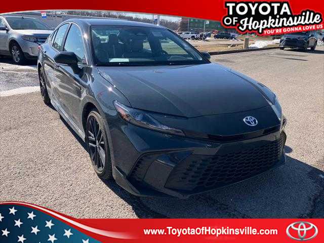 2025 Toyota Camry SE FWD