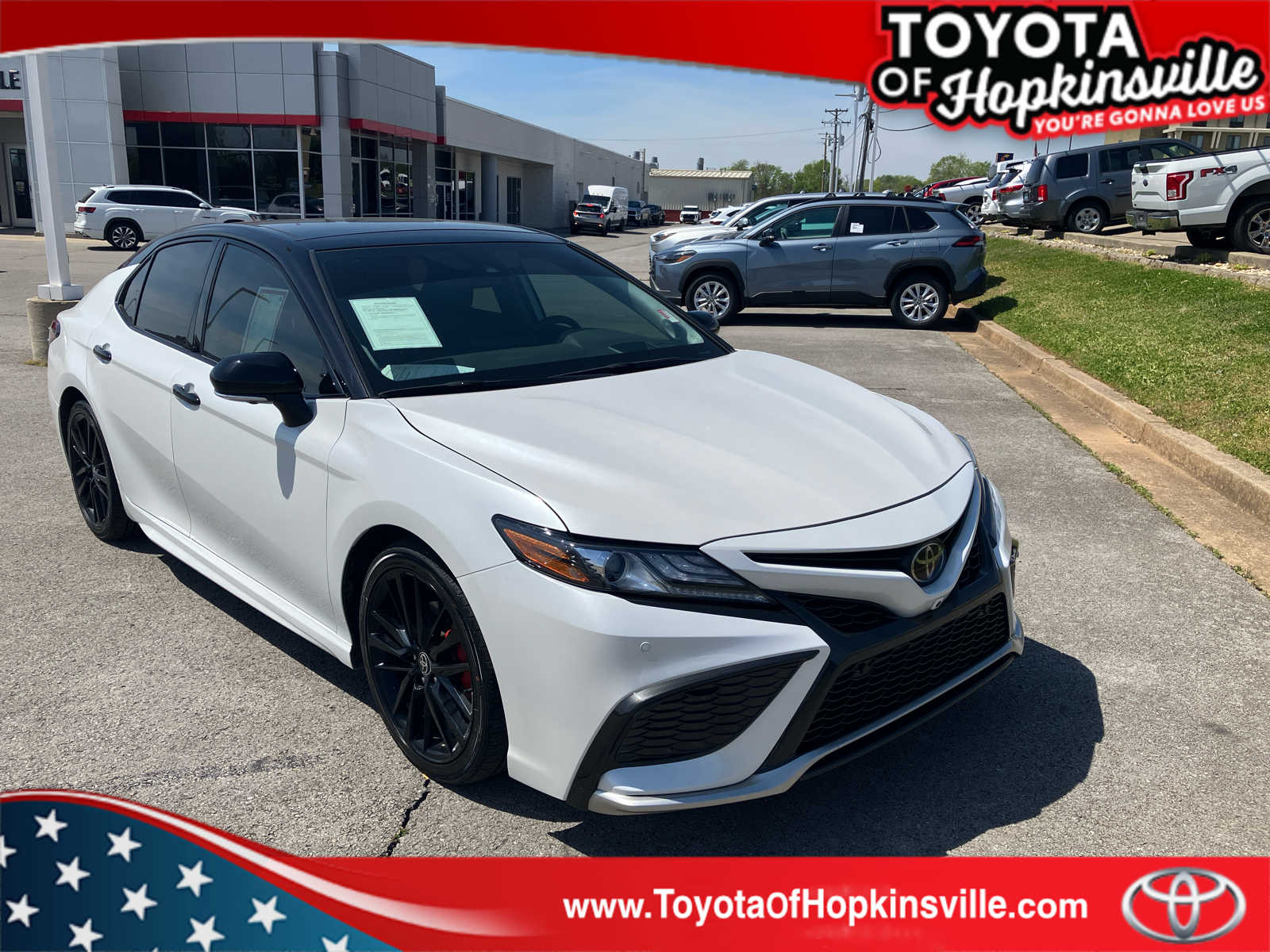 Wind Chill Pearl/Midnight Black Metallic 2023 Toyota Camry XSE V6 FWD Sedan Front-Wheel Drive 8-Speed Automatic