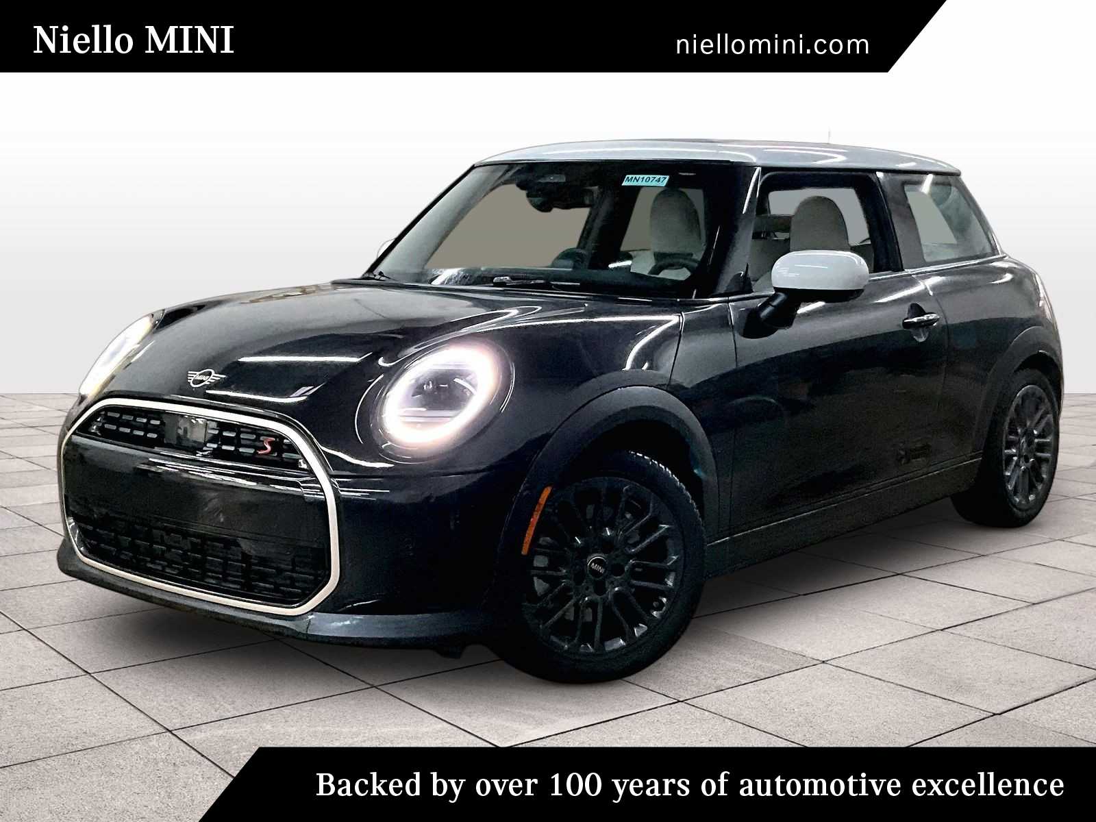 Midnight Black II Metallic 2025 MINI Cooper S 2-Door Hatchback FWD Hatchback Front-Wheel Drive 7-Speed Automatic