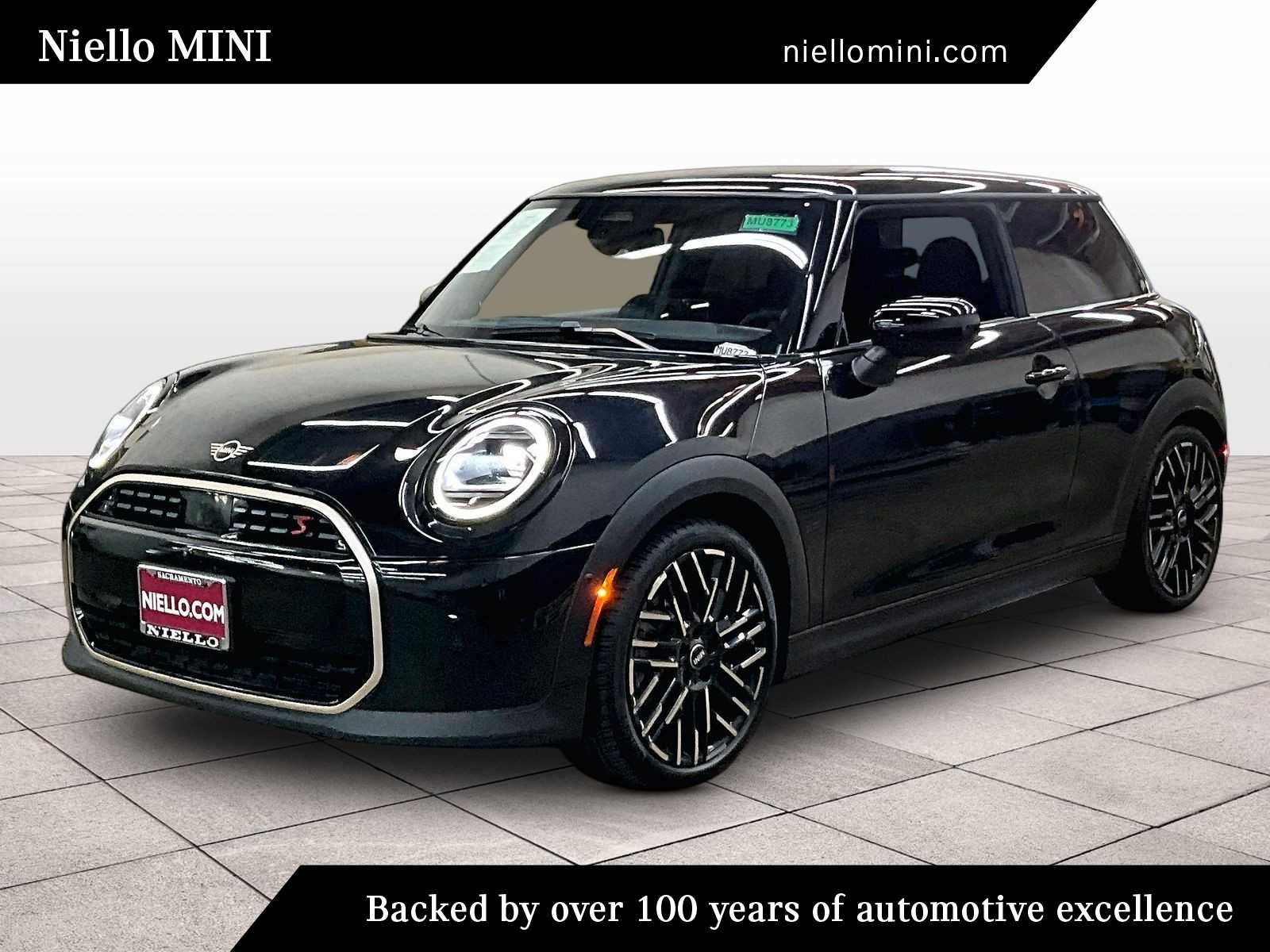 Midnight Black II Metallic 2025 MINI Cooper Hatchback Front-Wheel Drive 7-Speed Automatic