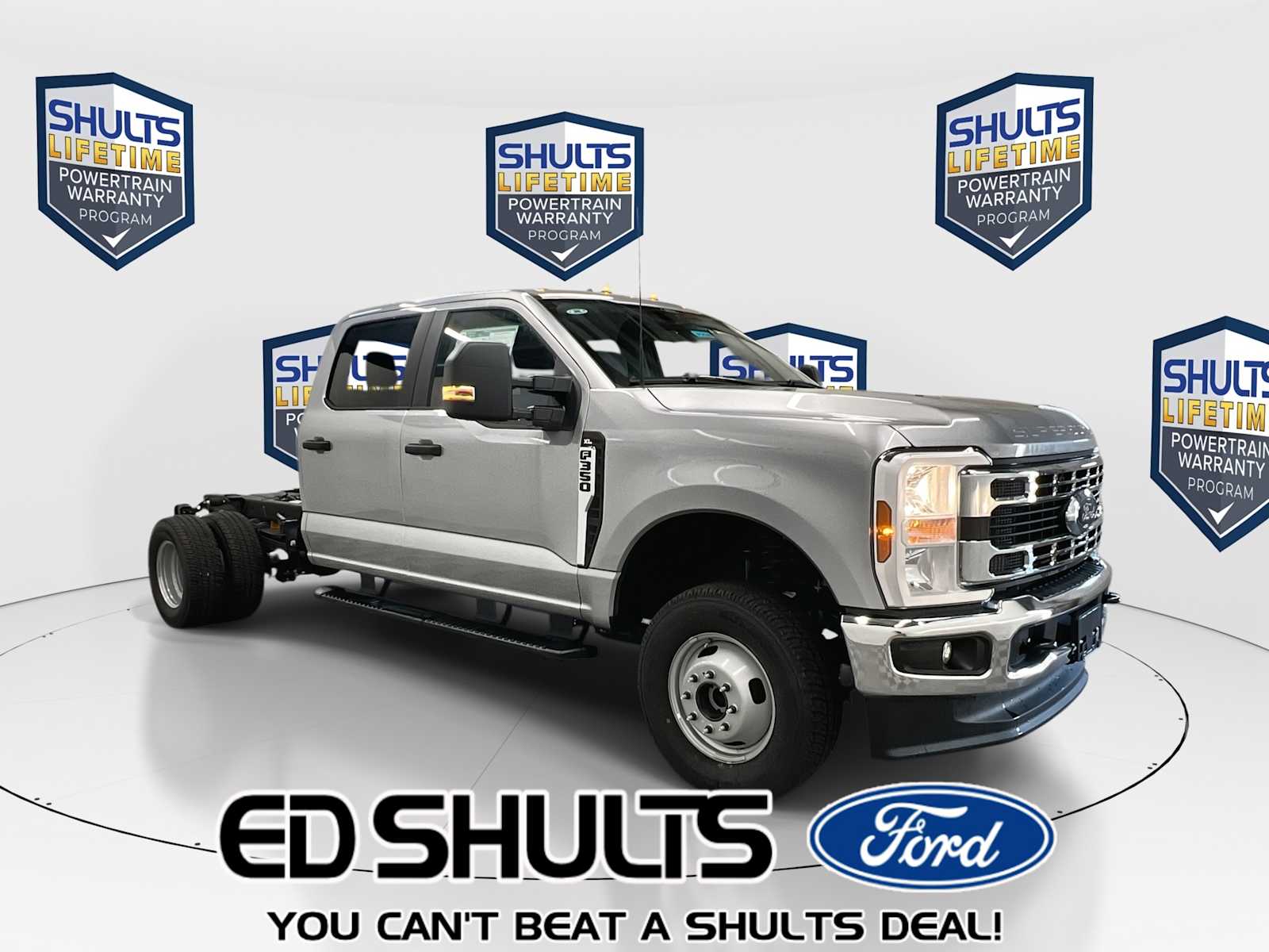 2024 Ford F-350 Super Duty Chassis XL Crew Cab DRW 4WD