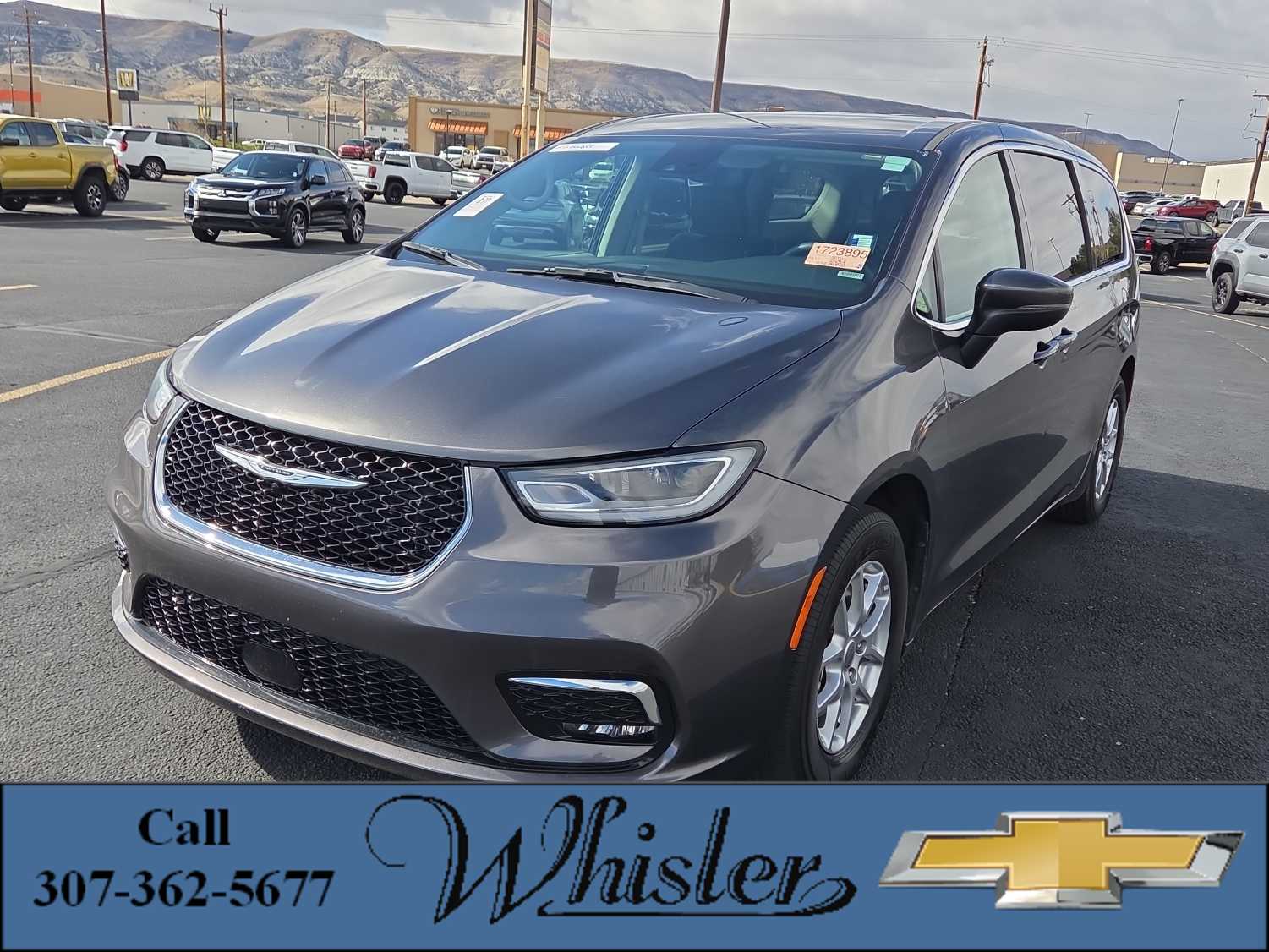 Gray (Granite Crystal Metallic Clearcoat) 2023 Chrysler Pacifica Touring L FWD Minivan Front-Wheel Drive 9-Speed Automatic