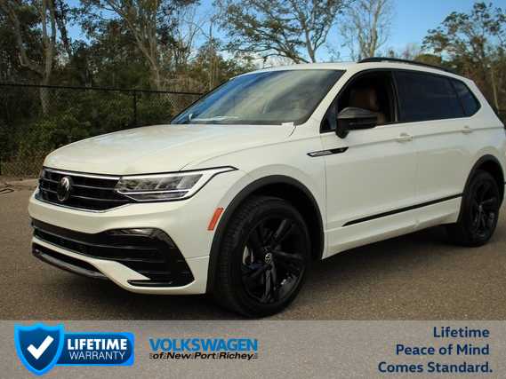 2024 Volkswagen Tiguan SE R-Line Black