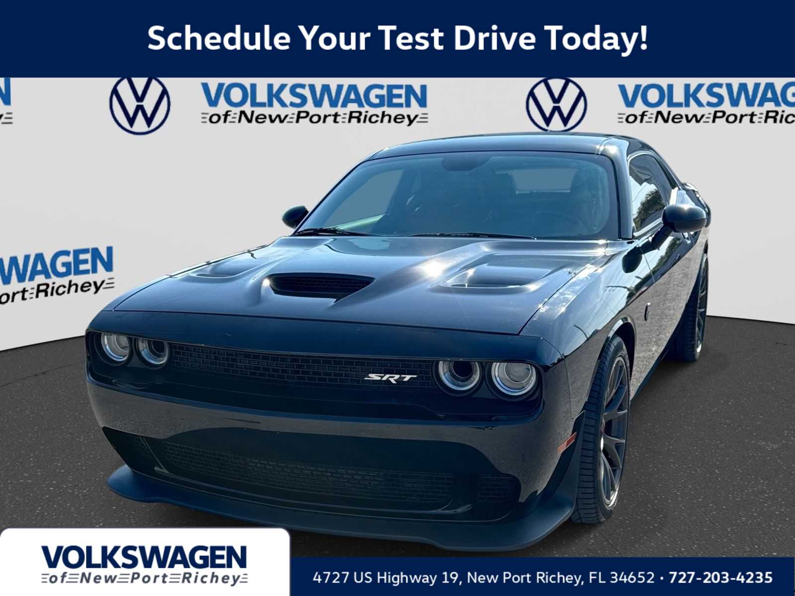 Pitch Black Clearcoat 2016 Dodge Challenger Coupe Rear-Wheel Drive 6-Speed Manual