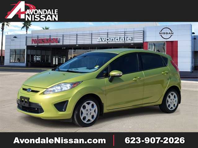 2013 Ford Fiesta SE 1