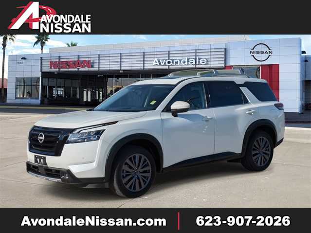 2023 Nissan Pathfinder SL 1