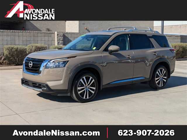 2024 Nissan Pathfinder Platinum 1