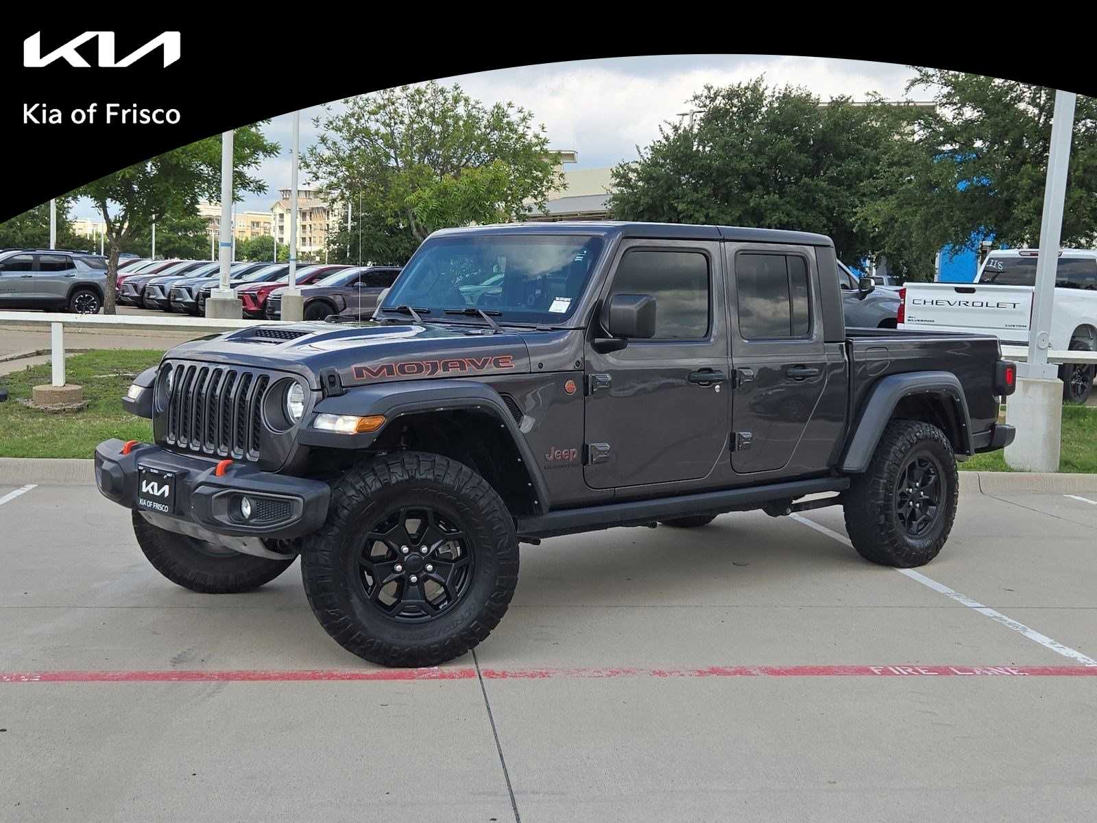 Gray (Granite Crystal Metallic Clearcoat) 2022 Jeep Gladiator Mojave Crew Cab 4WD Pickup Truck Four-Wheel Drive 8-Speed Automatic