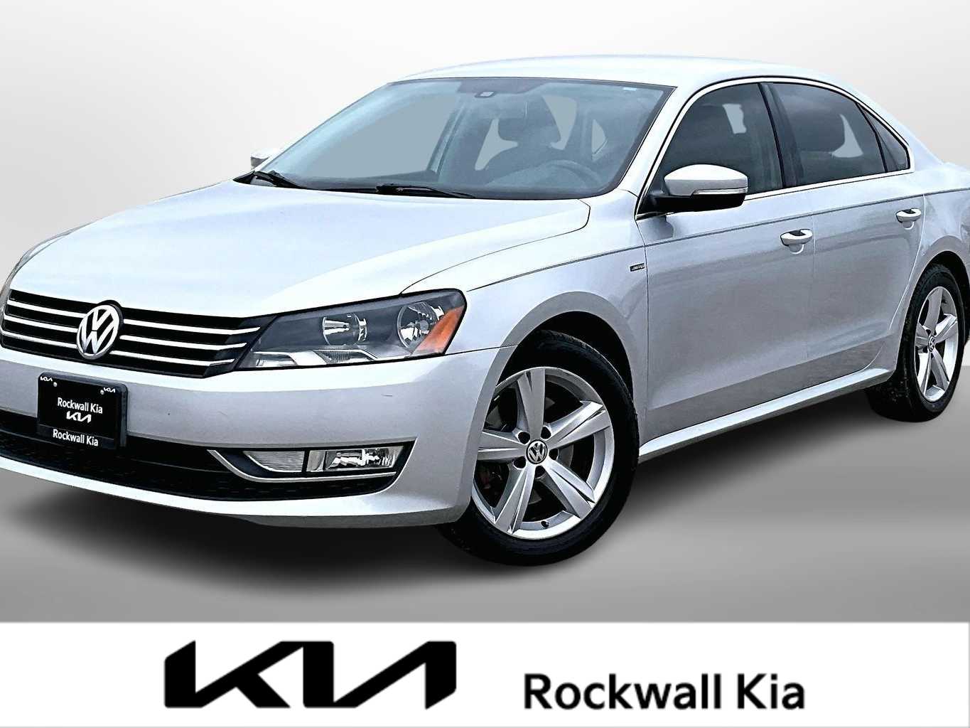 Silver 2015 Volkswagen Passat 1.8T Limited Edition FWD Sedan Front-Wheel Drive Automatic