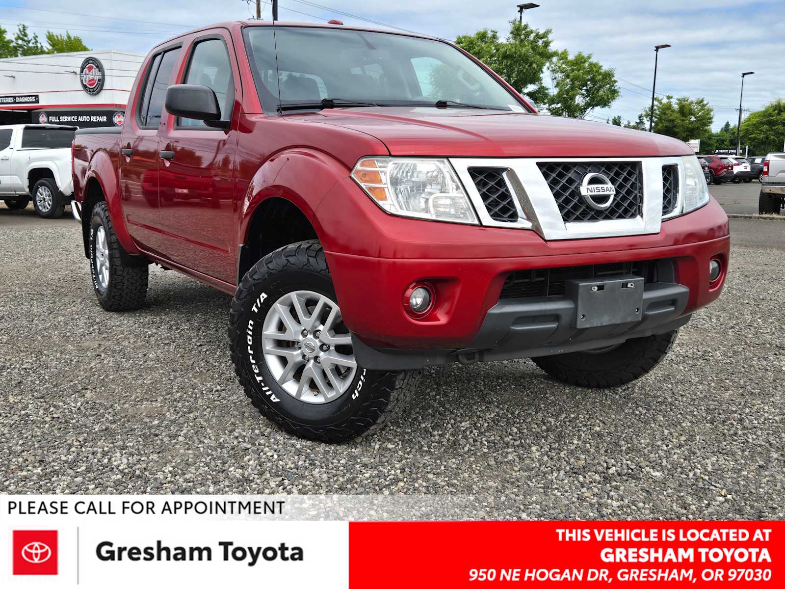 Lava Red 2015 Nissan Frontier SV Crew Cab 4WD Pickup Truck Four-Wheel Drive 5-Speed Automatic