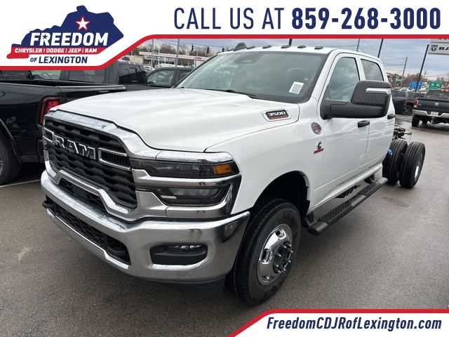 2026 RAM 3500 Chassis Tradesman Crew Cab LB DRW 4WD