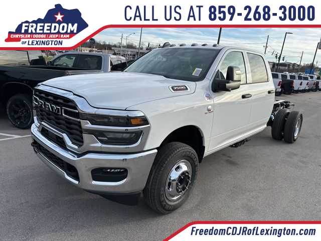 2026 RAM 3500 Chassis Tradesman Crew Cab LB DRW 4WD