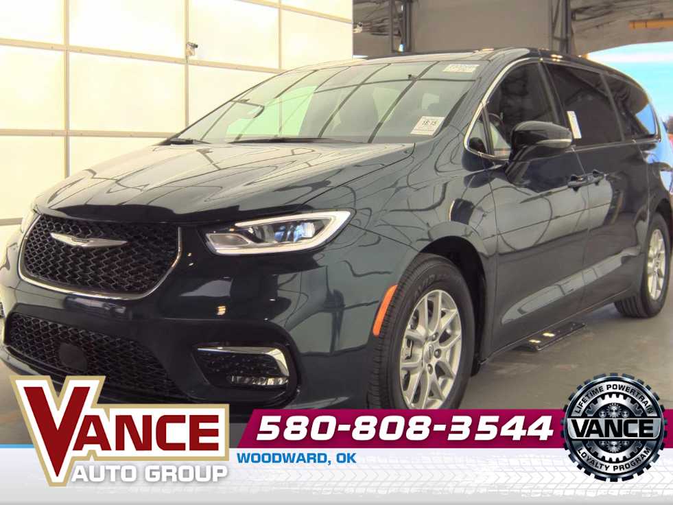 Fathom Blue Pearlcoat 2025 Chrysler Pacifica Select FWD Minivan Front-Wheel Drive 9-Speed Automatic