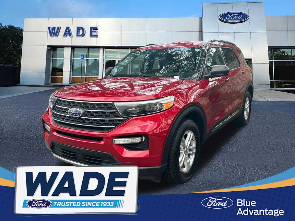 Rapid Red Metallic Tinted Clearcoat 2022 Ford Explorer XLT AWD SUV / Crossover All-Wheel Drive Automatic