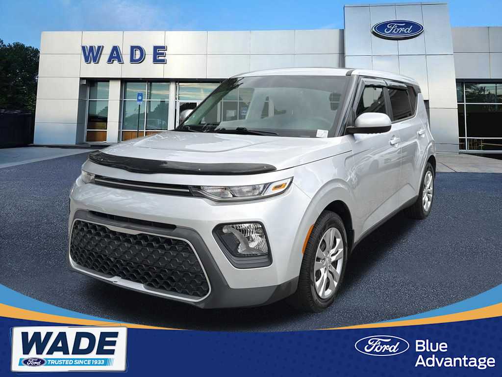 Sparkling Silver 2021 Kia Soul SUV / Crossover Front-Wheel Drive Automatic