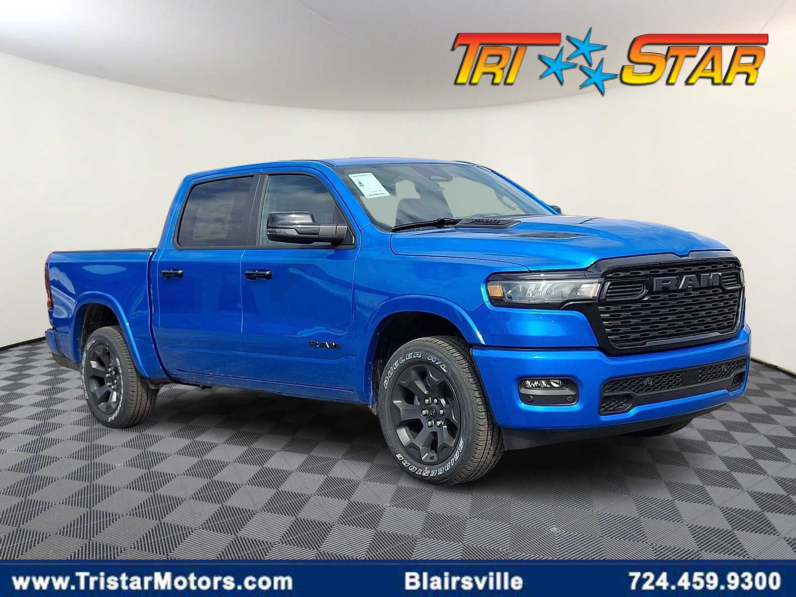 Hydro Blue Pearlcoat 2026 RAM 1500 Lone Star Crew Cab 4WD Pickup Truck Four-Wheel Drive 8-Speed Automatic