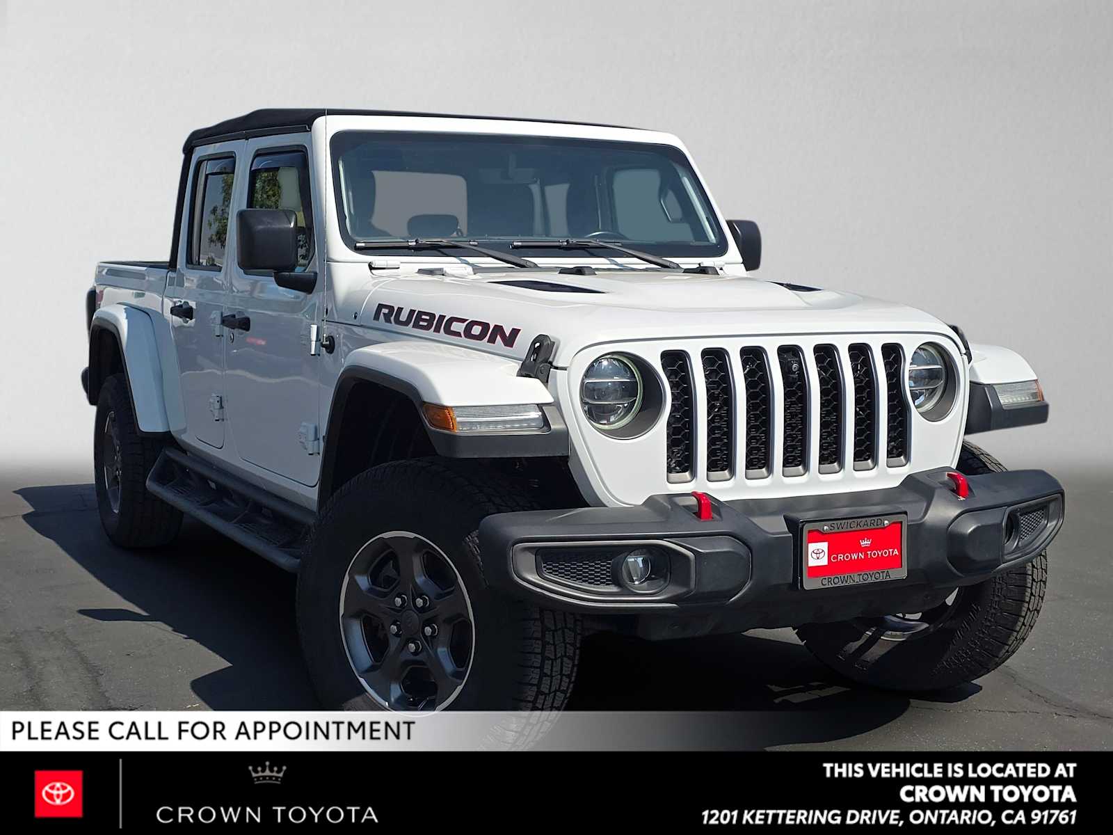 Bright White Clearcoat 2020 Jeep Gladiator Pickup Truck Four-Wheel Drive 6-Speed Manual