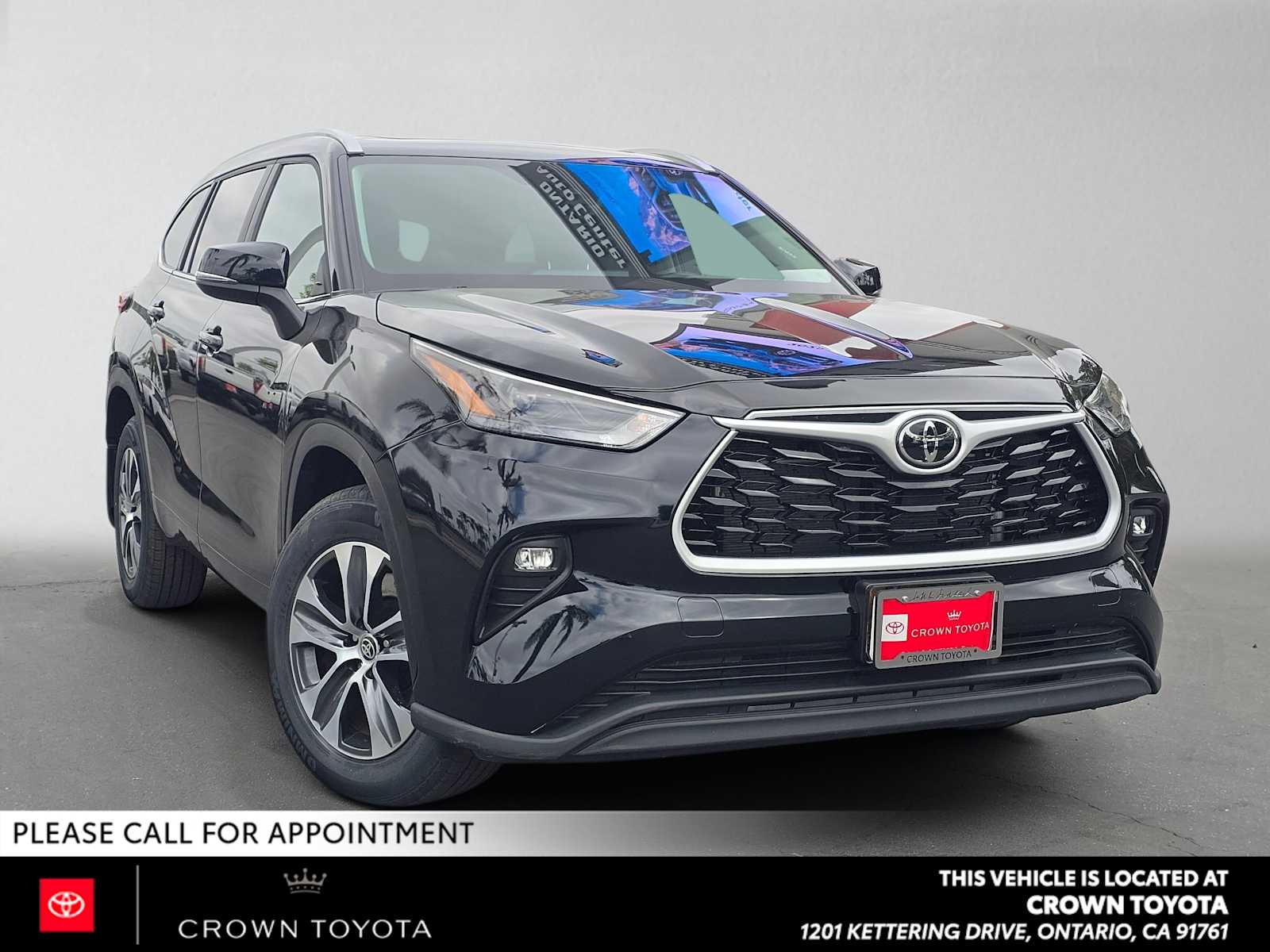 Midnight Black Metallic 2026 Toyota Highlander SUV / Crossover All-Wheel Drive 8-Speed Automatic