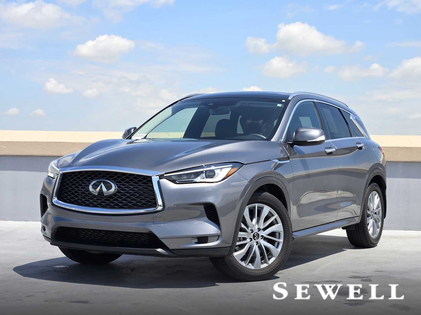 2023 INFINITI QX50 LUXE