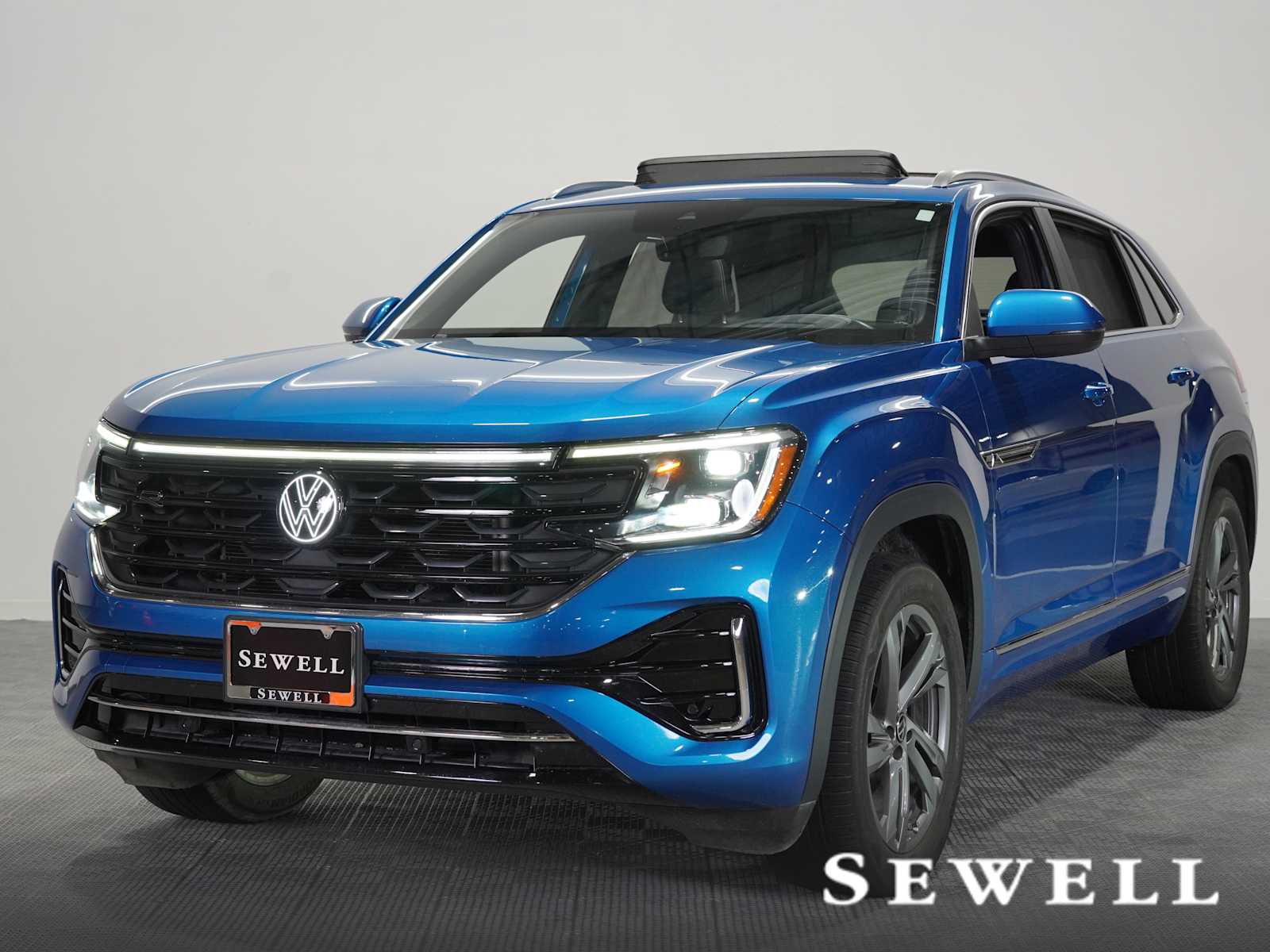 2024 Volkswagen Atlas Cross Sport 2.0T SEL R-Line