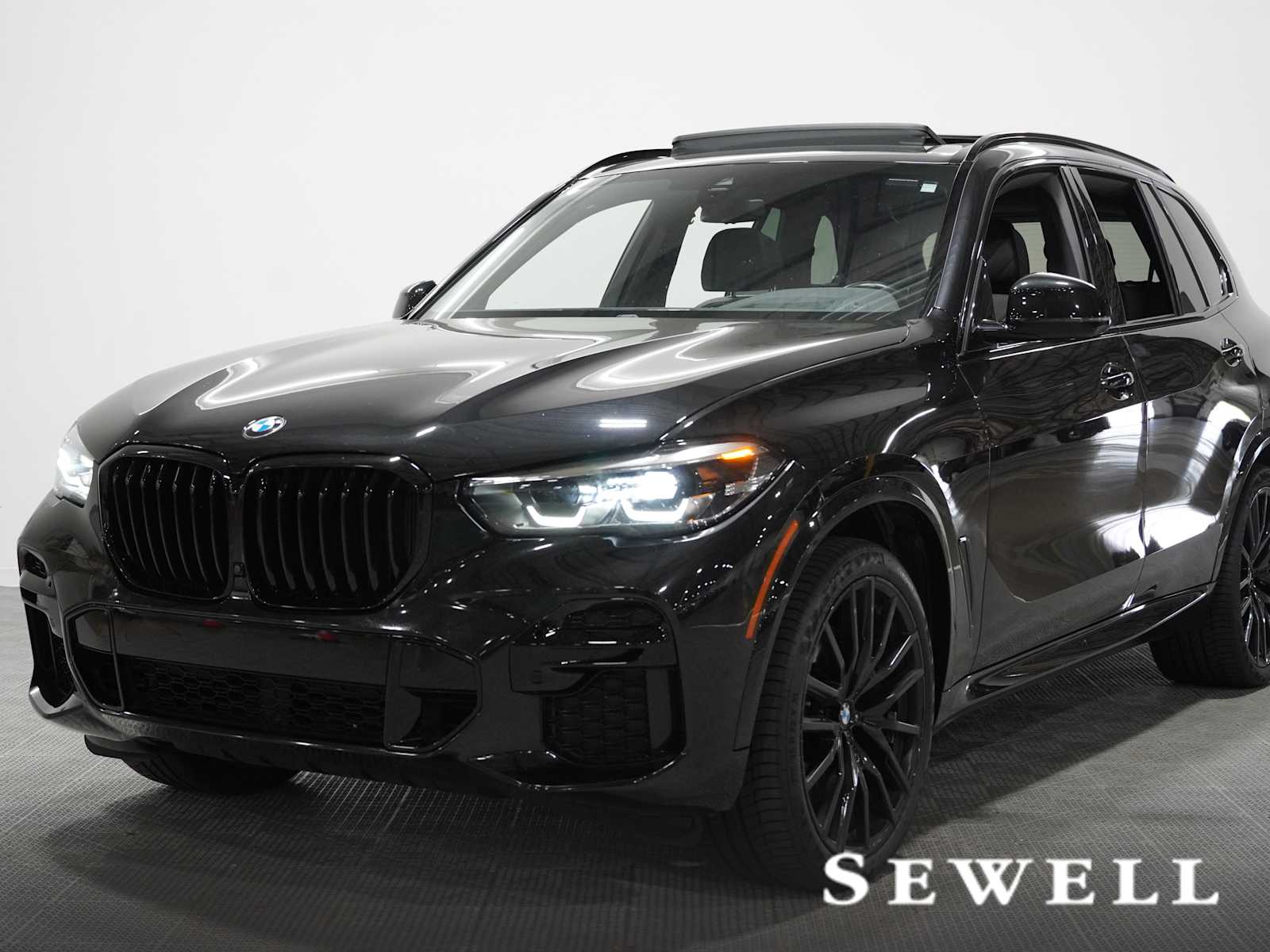 2023 BMW X5 M50i