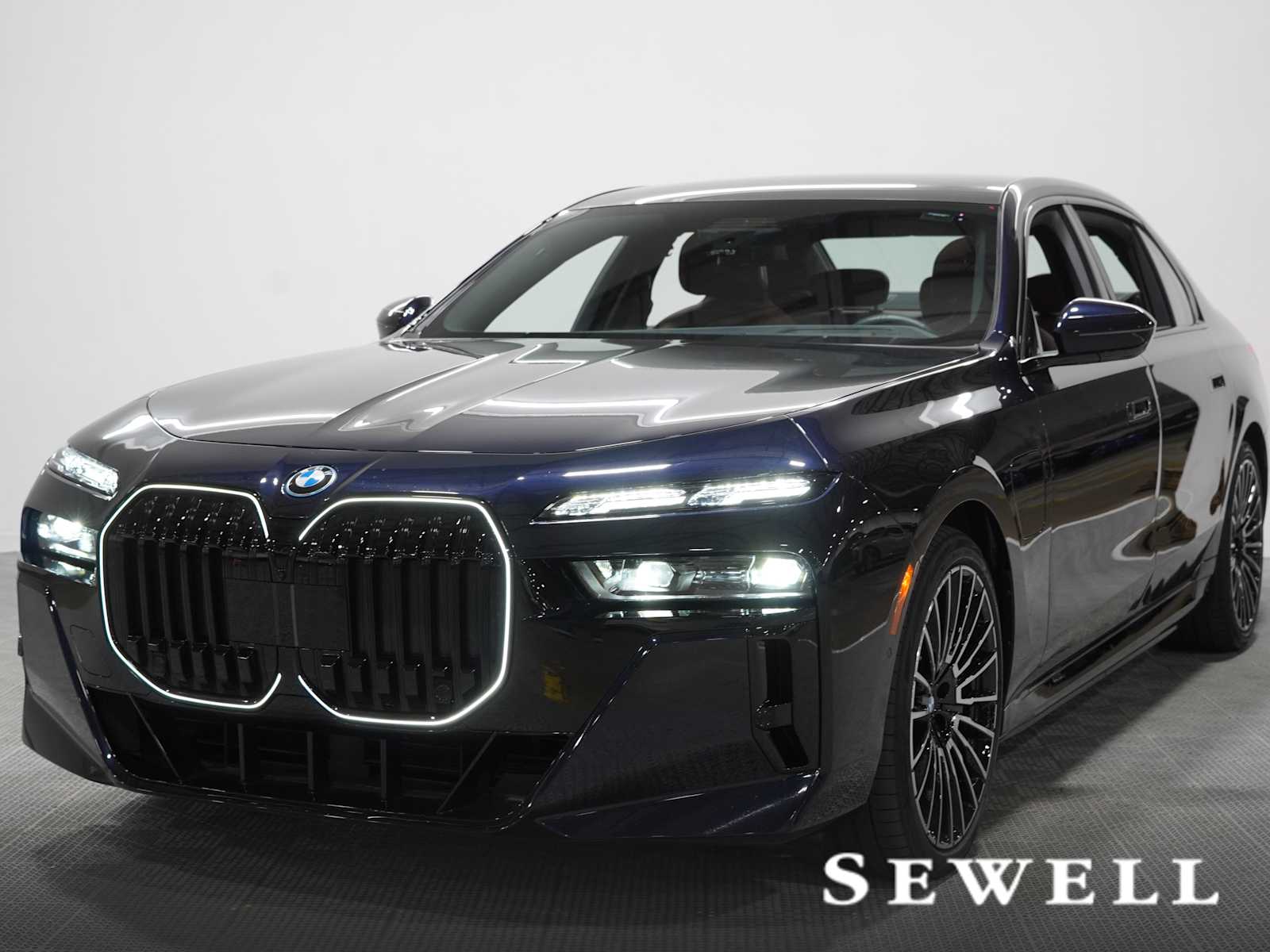 2025 BMW 7 Series 750e xDrive