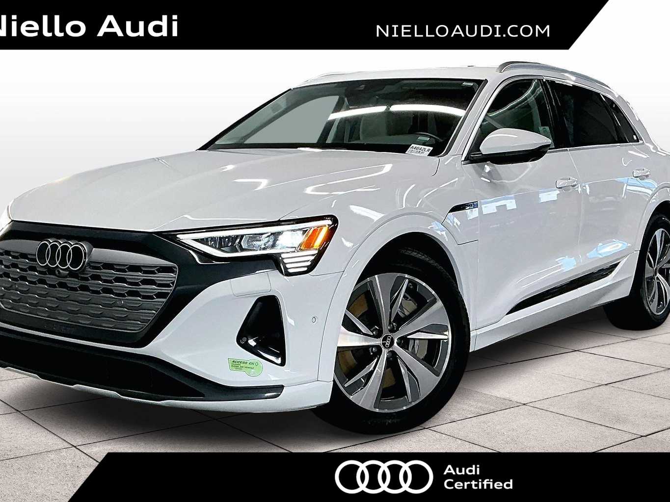 2024 Audi Q8 e-tron quattro Premium Plus AWD