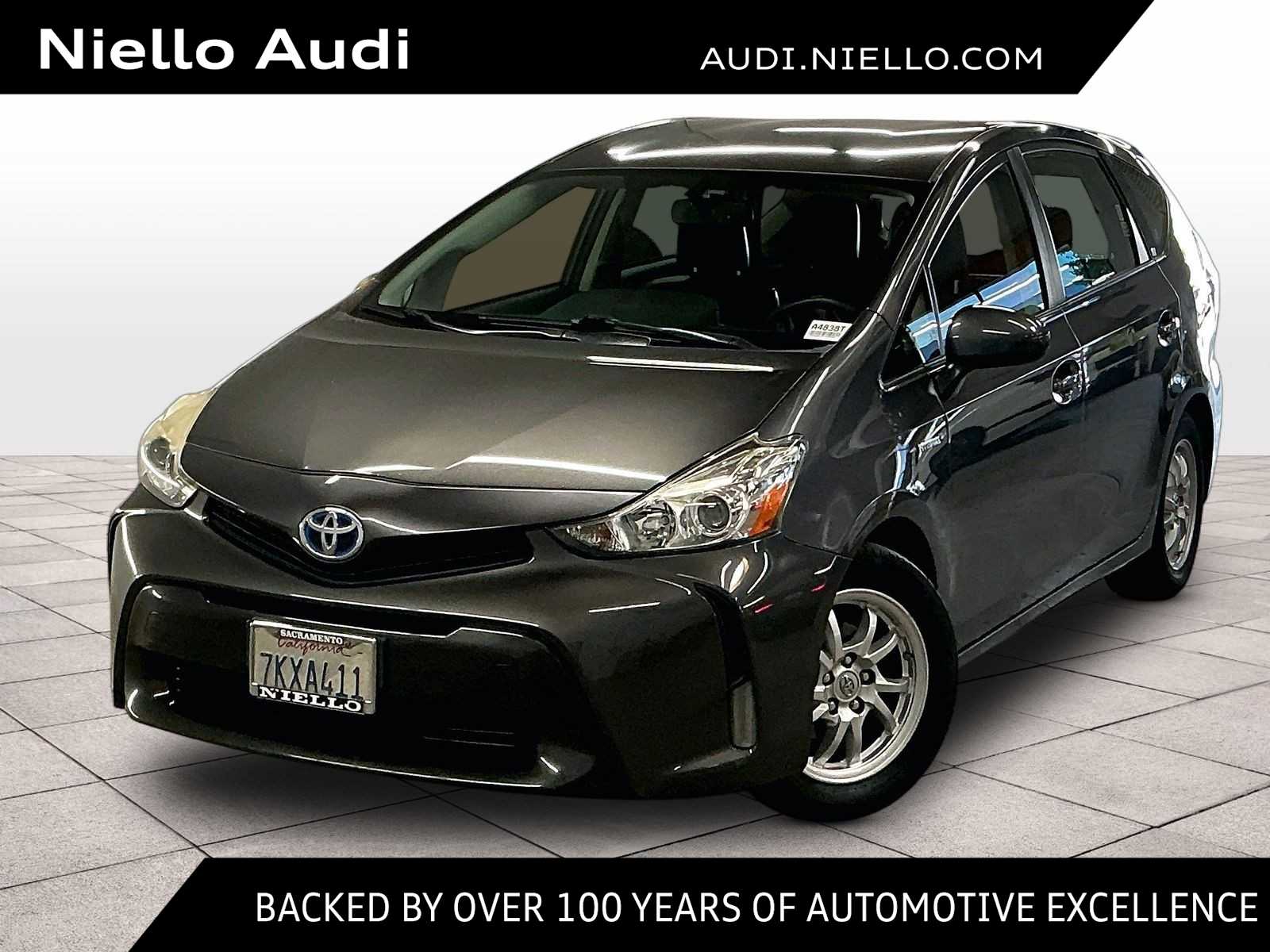 2015 Toyota Prius v Five FWD