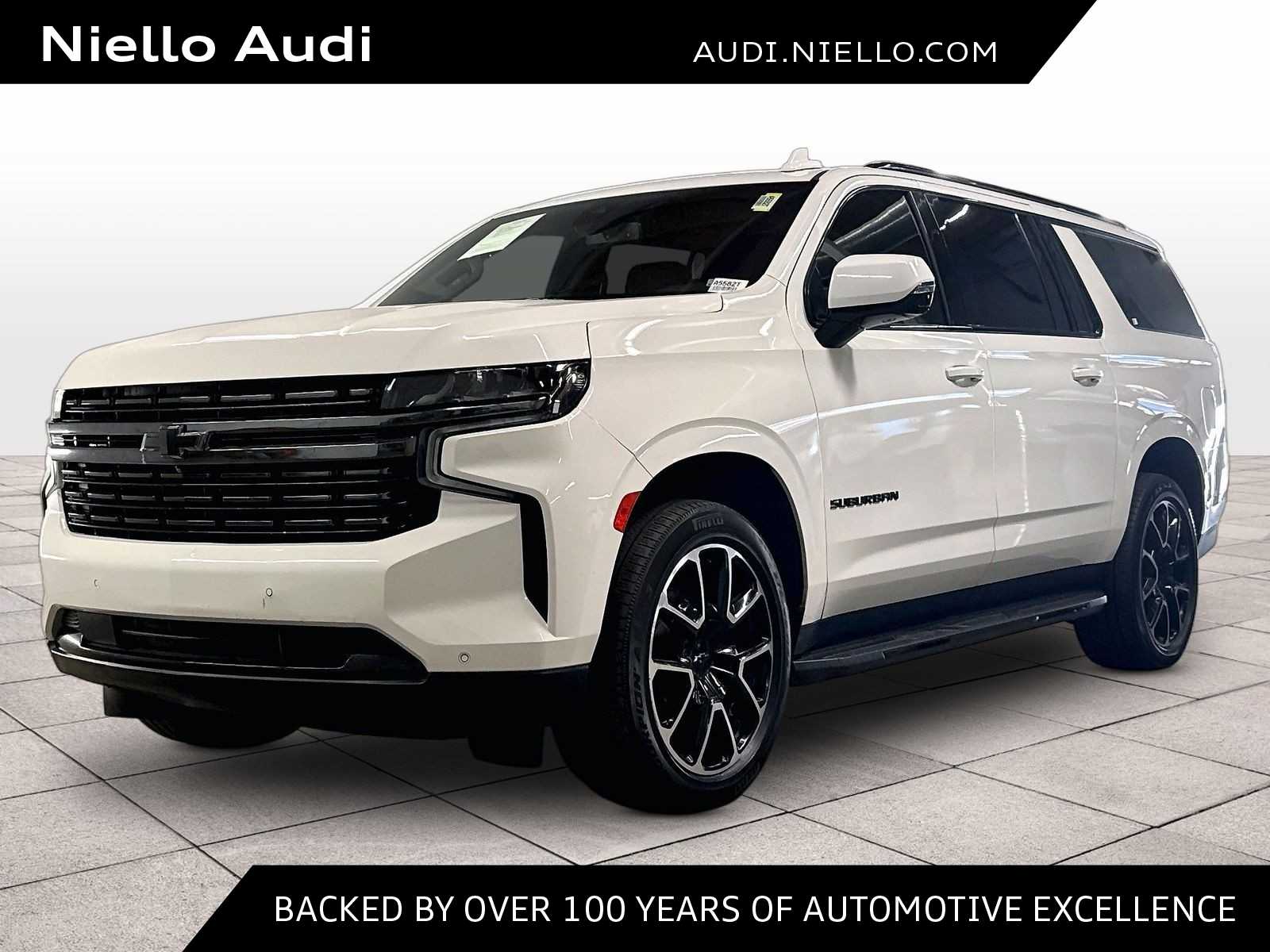 Summit White 2022 Chevrolet Suburban SUV / Crossover Four-Wheel Drive Automatic