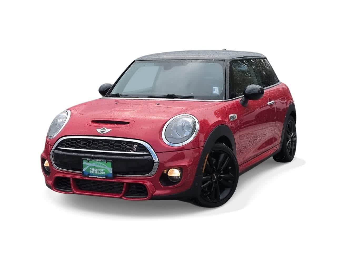 Chili Red 2018 MINI Cooper S 2-Door Hatchback FWD Hatchback Front-Wheel Drive Manual