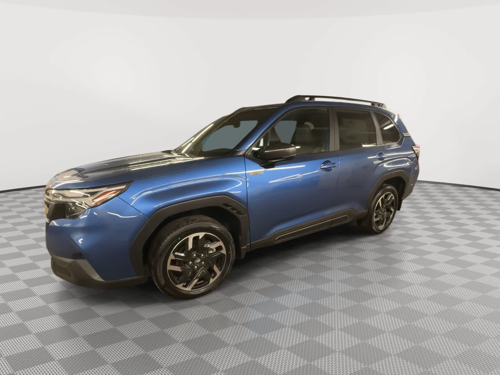 View vehicle photo 5