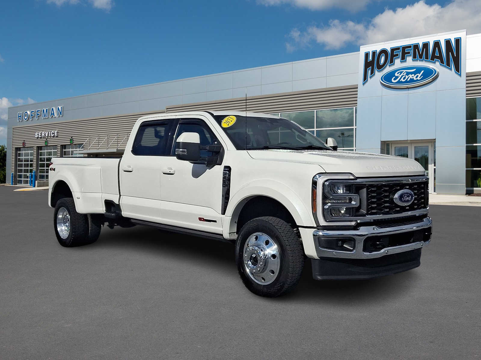 2023 Ford F-450 Super Duty Lariat Crew Cab LB DRW 4WD