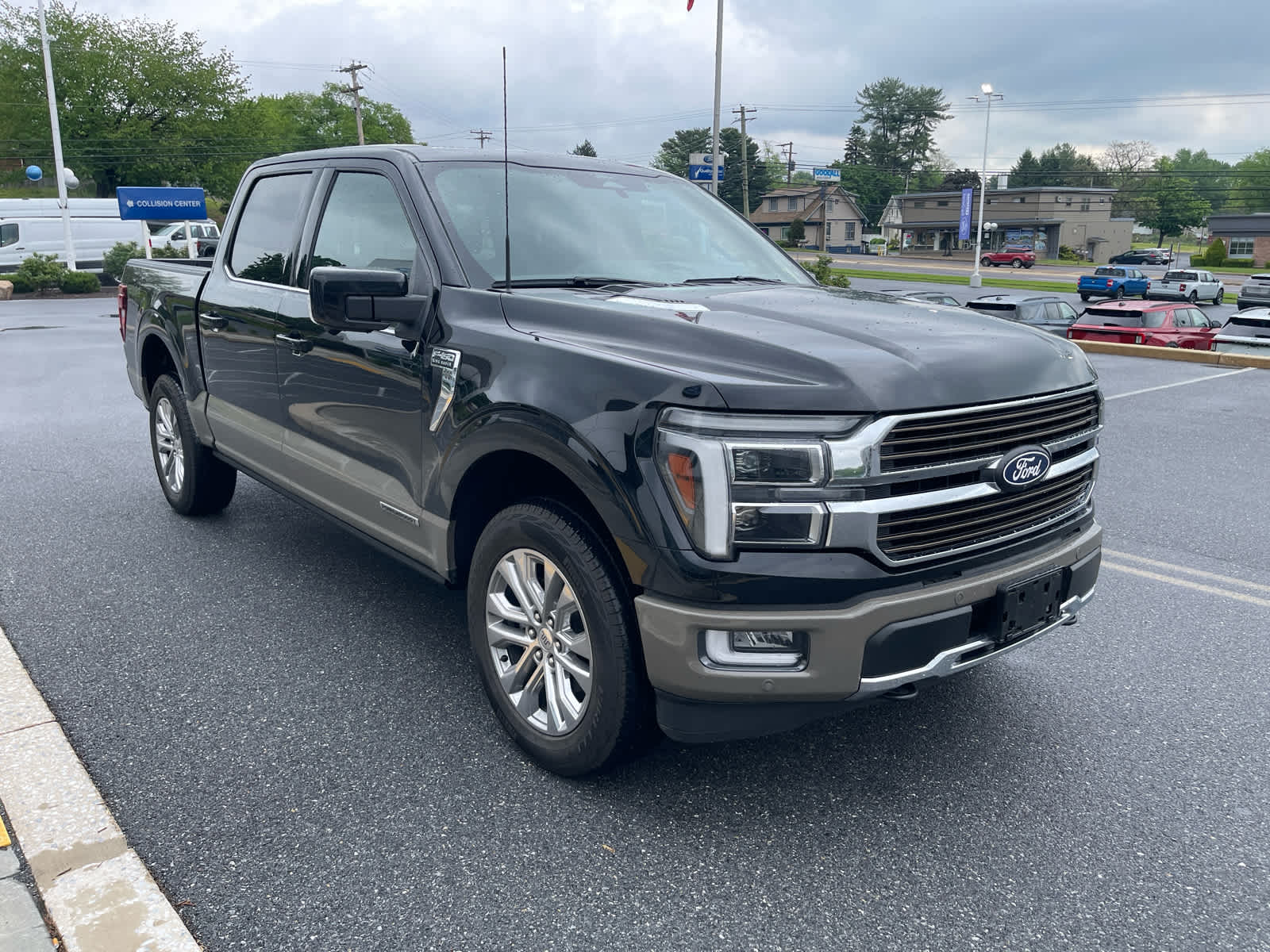 View vehicle photo 7