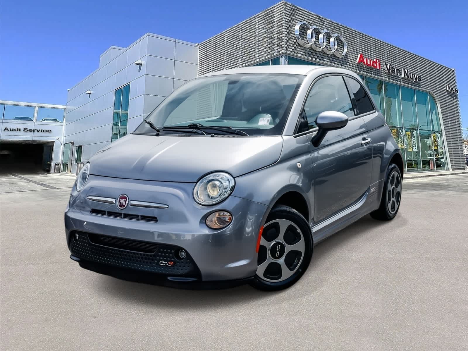 2018 FIAT 500e FWD