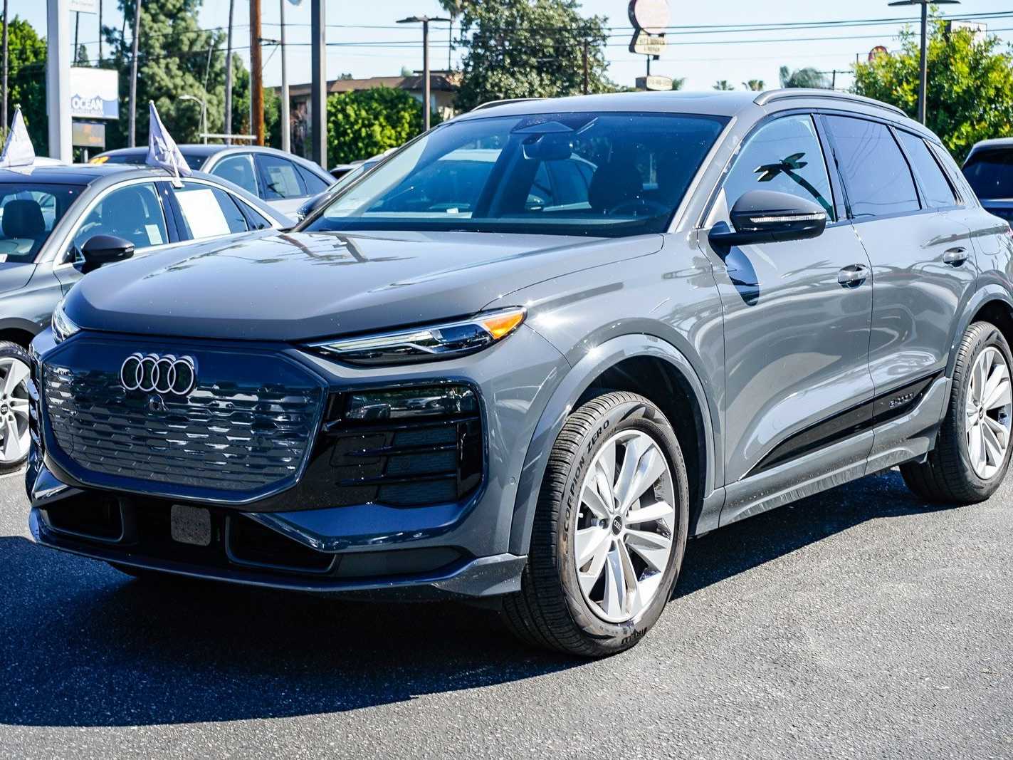 2025 Audi Q6 e-tron Premium RWD