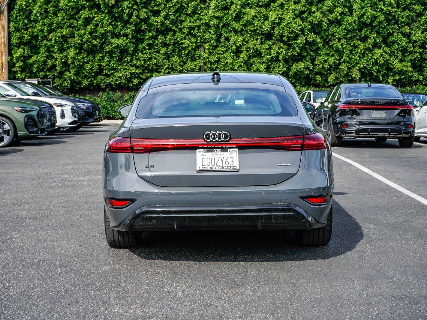 View vehicle photo 3