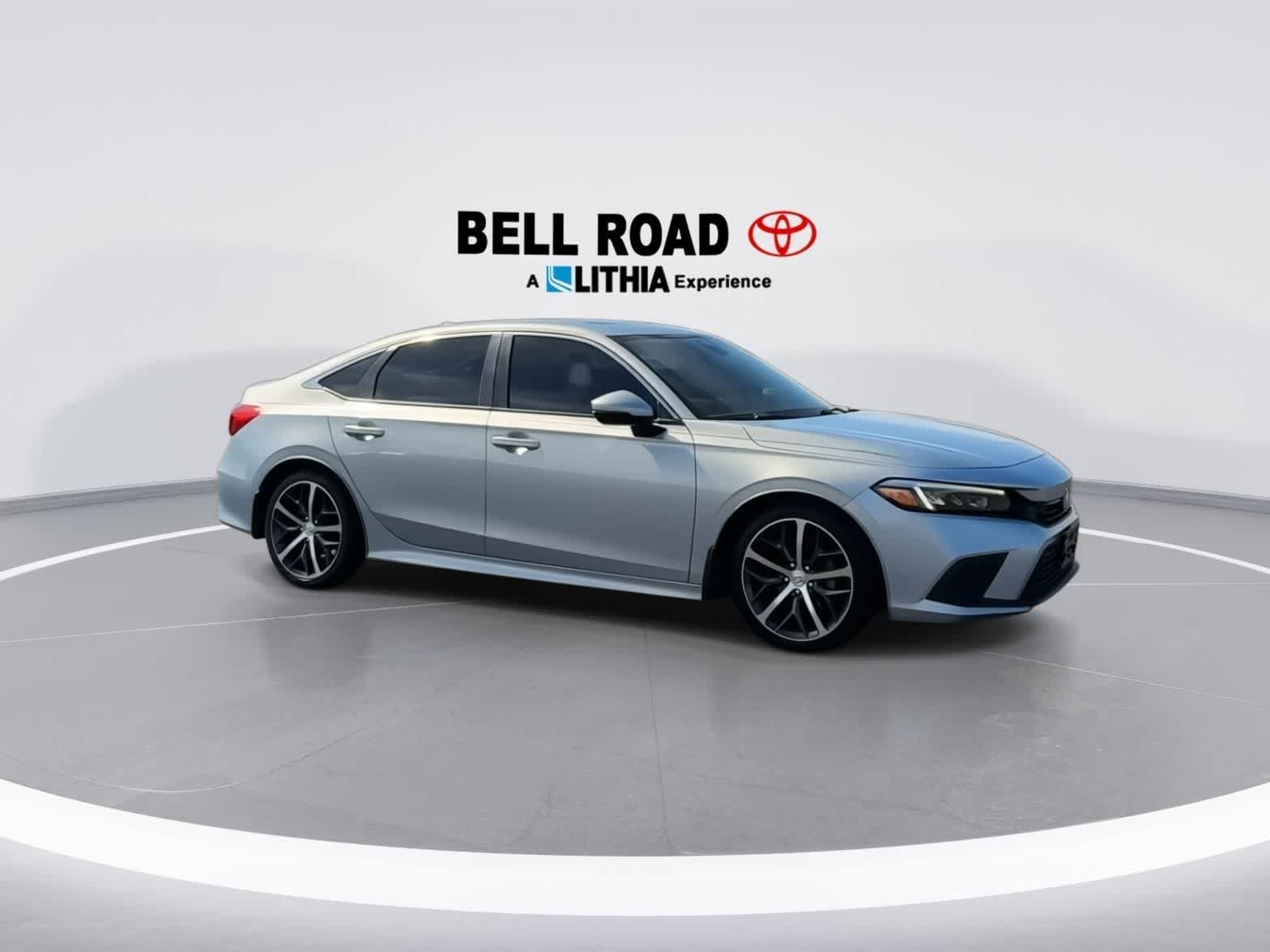 View vehicle photo 2