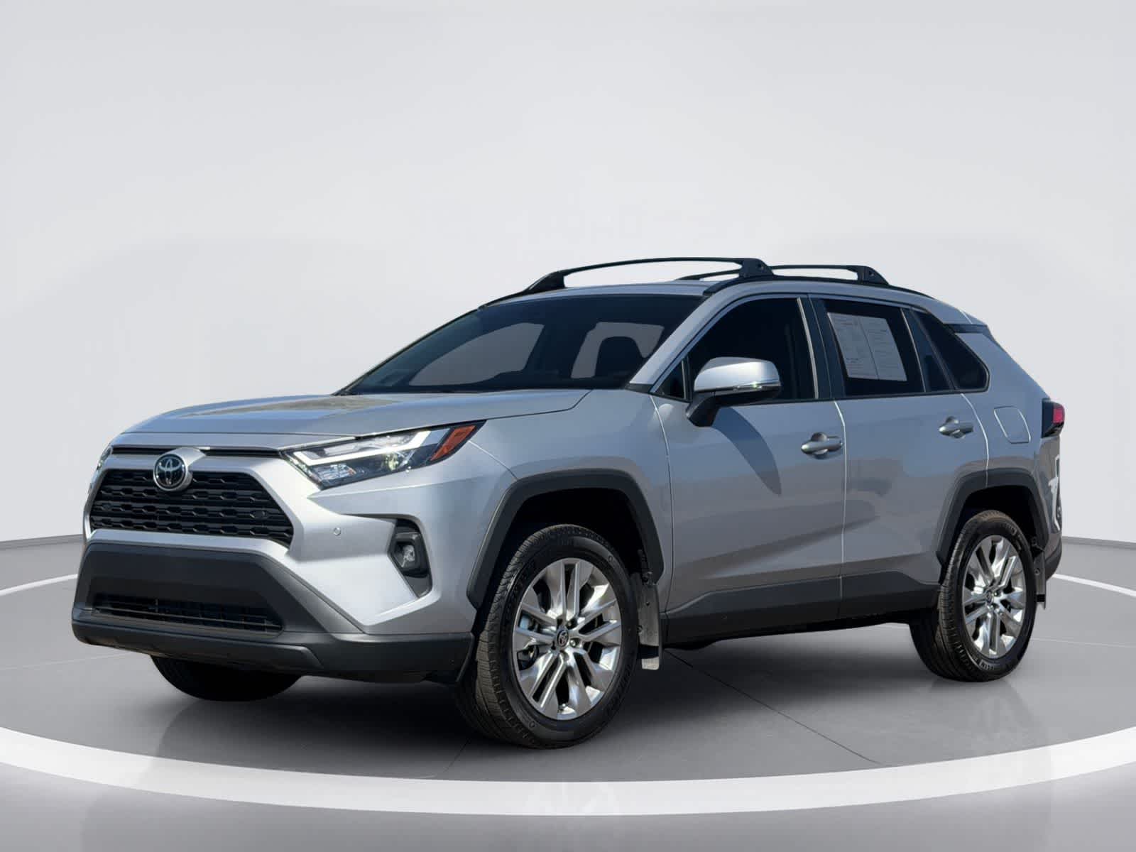 View vehicle photo 2