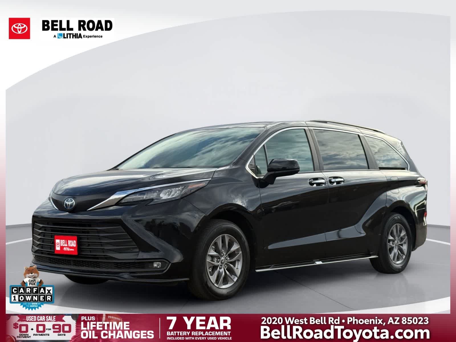 Midnight Black Metallic 2025 Toyota Sienna Minivan Front-Wheel Drive Continuously Variable Transmission