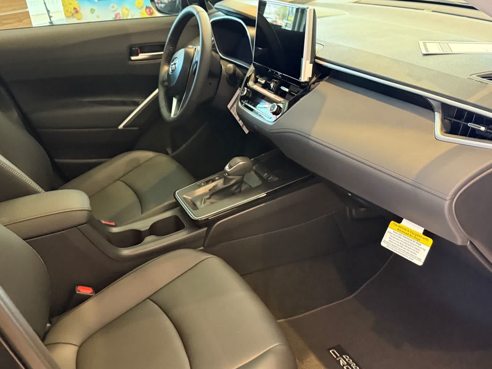 View vehicle photo 7