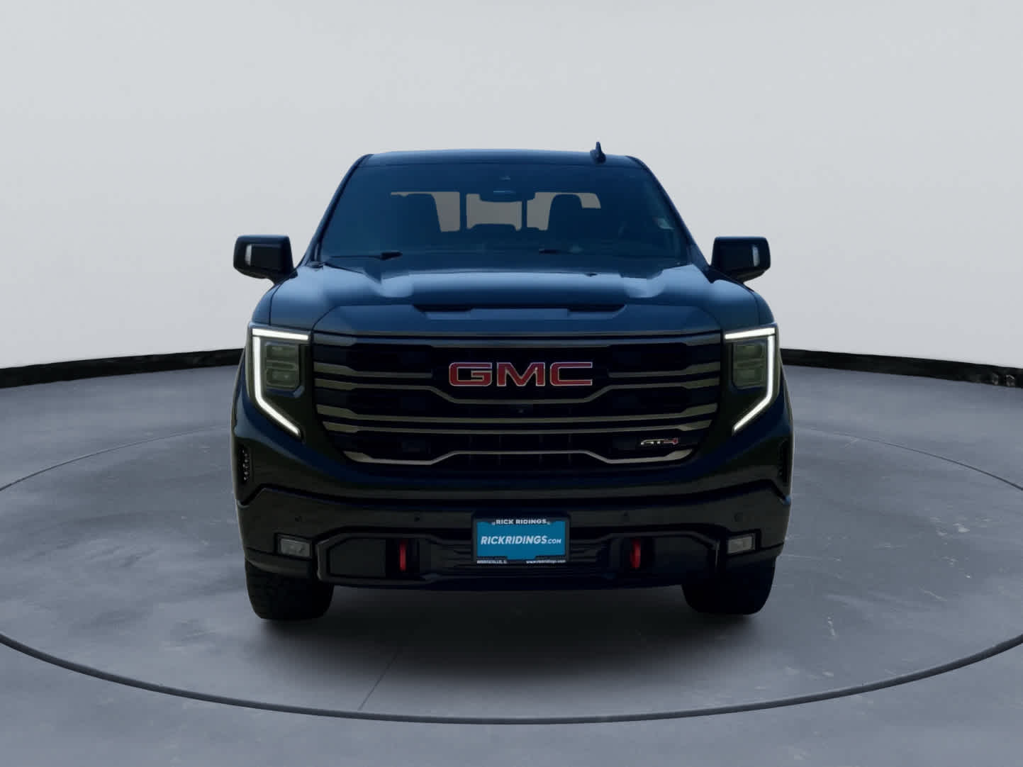 View vehicle photo 2