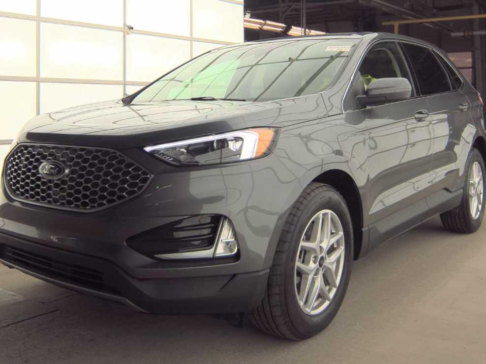 Carbonized Gray Metallic 2024 Ford Edge SEL AWD SUV / Crossover All-Wheel Drive 8-Speed Automatic