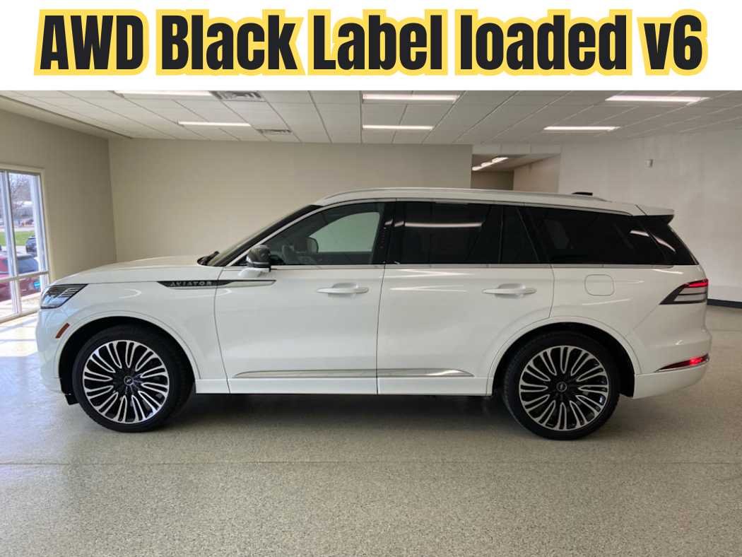 Pristine White Metallic Tri-Coat 2025 Lincoln Aviator Black Label AWD SUV / Crossover All-Wheel Drive Automatic