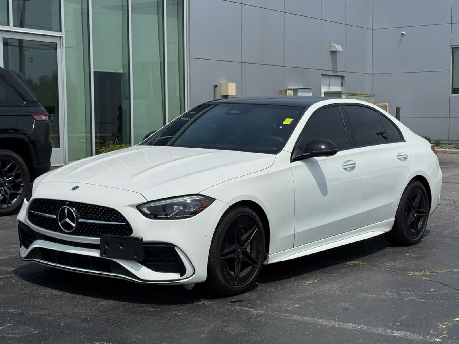View vehicle photo 4